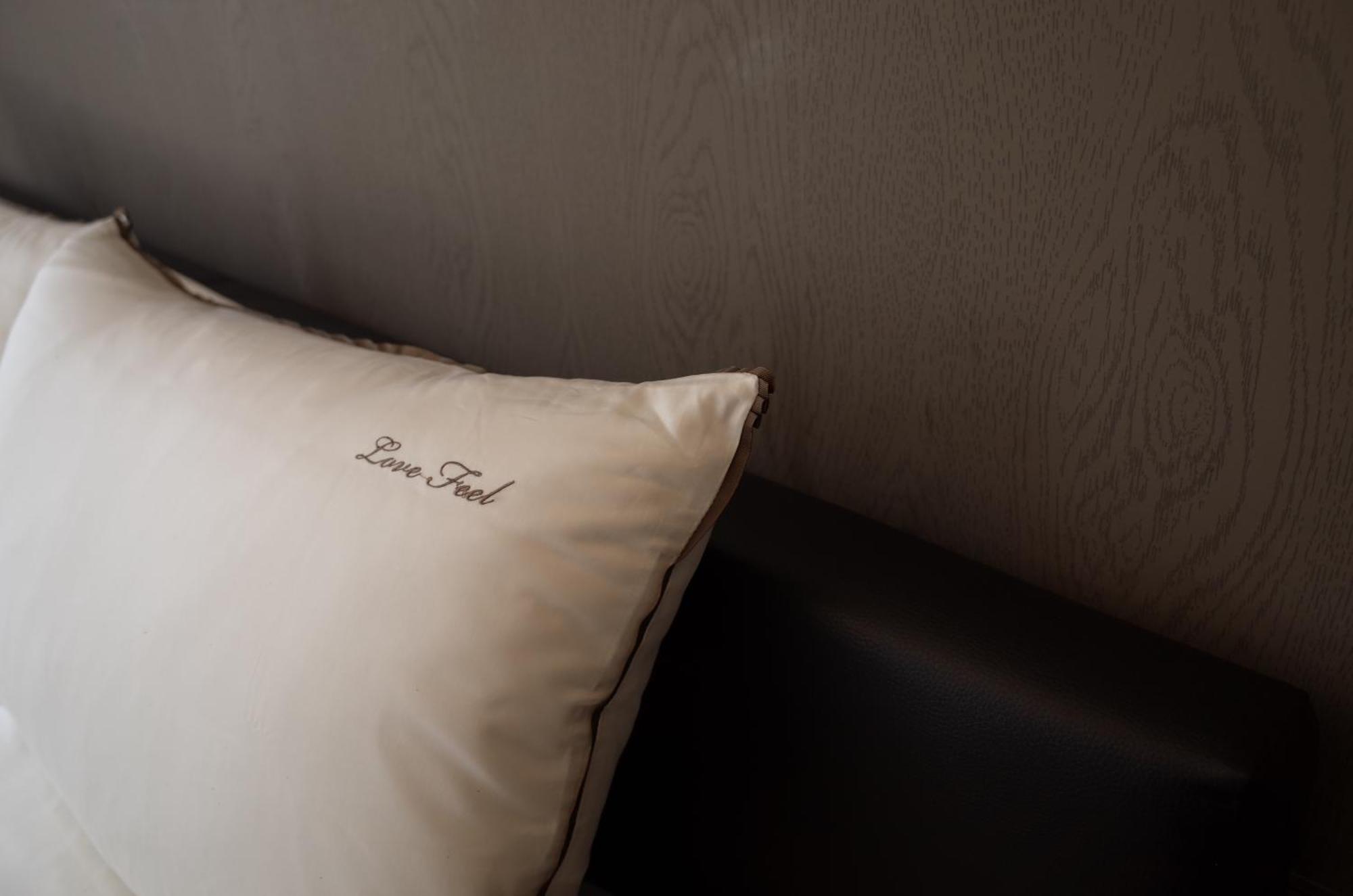 Shanghai Downtown Hills Boutique Guesthouse - Near Metro Line 7, Exit 3, Changping Road Номер фото