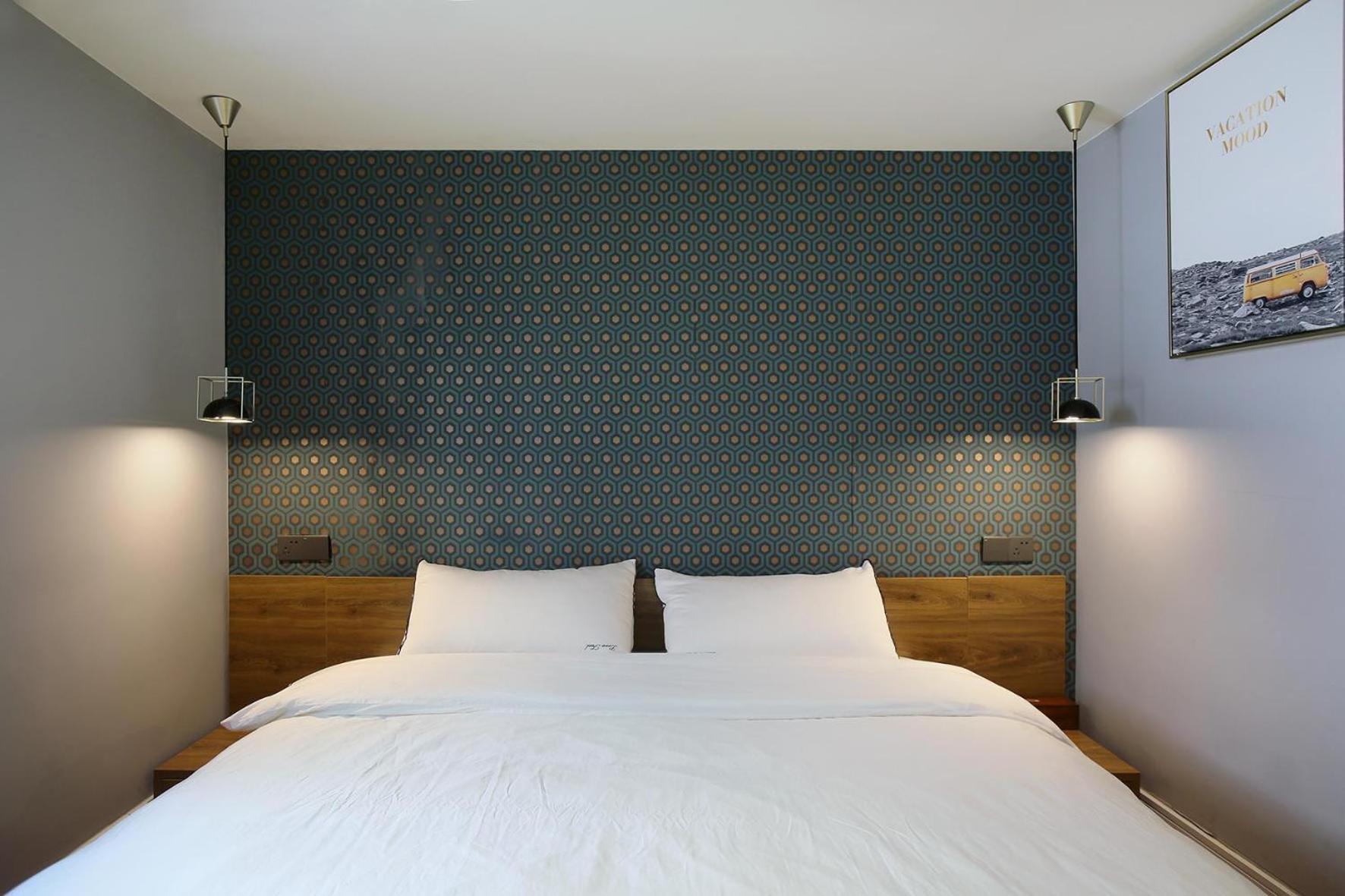 Shanghai Downtown Hills Boutique Guesthouse - Near Metro Line 7, Exit 3, Changping Road Номер фото