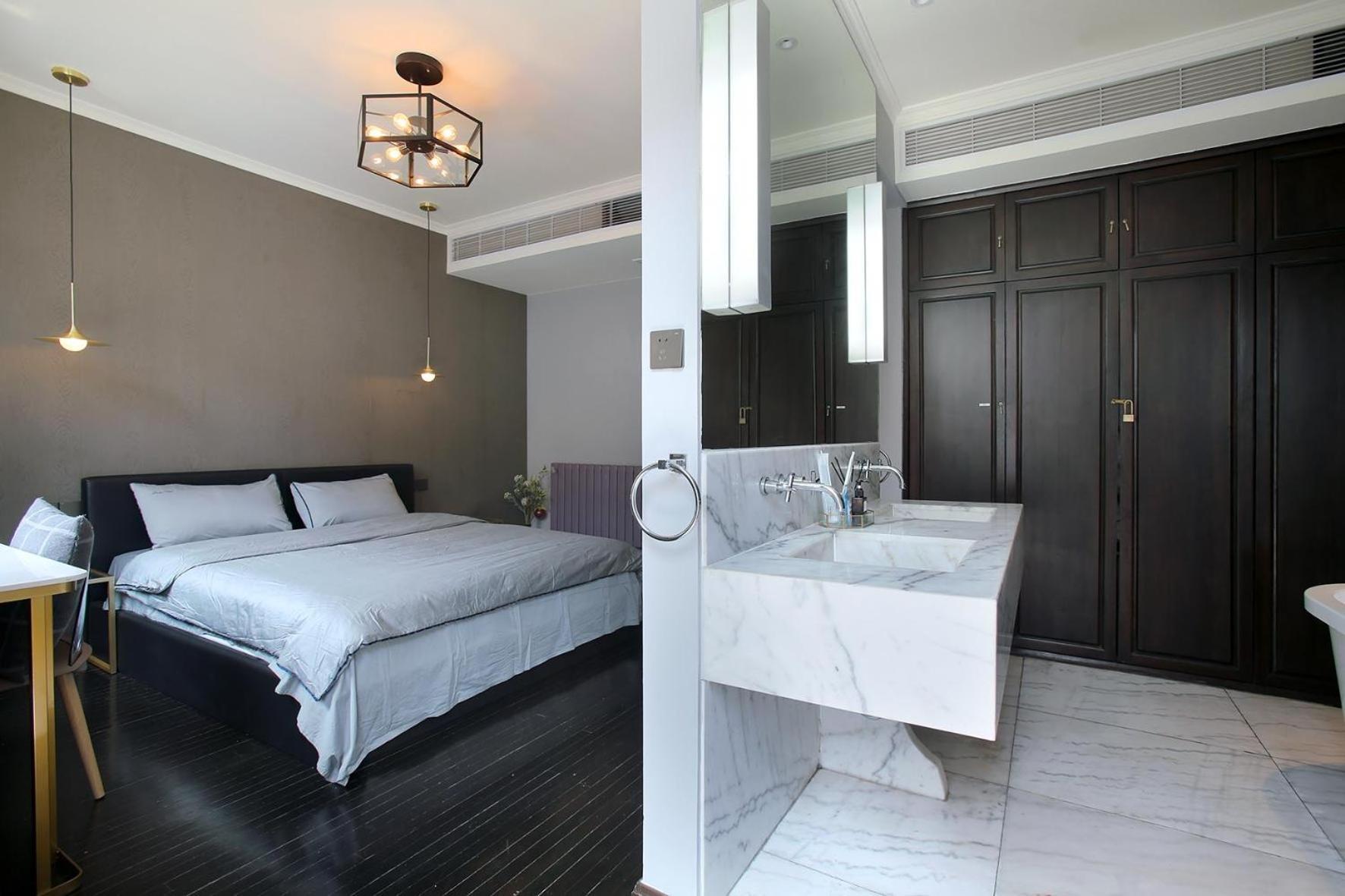 Shanghai Downtown Hills Boutique Guesthouse - Near Metro Line 7, Exit 3, Changping Road Номер фото