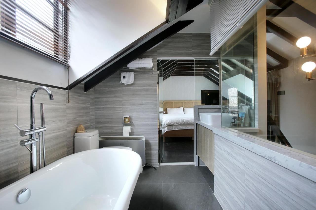 Shanghai Downtown Hills Boutique Guesthouse - Near Metro Line 7, Exit 3, Changping Road Экстерьер фото